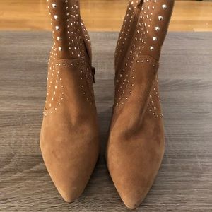 Worn once Kenzie bootie